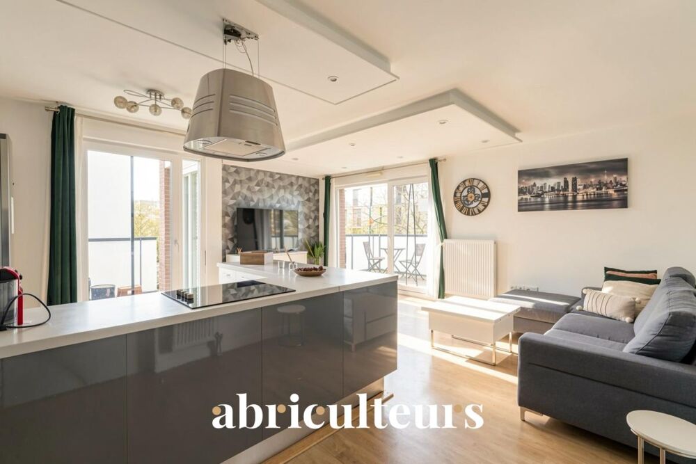 Vente Appartement Appartement 3 pièces de 66 m² – Dernier étage traversant avec deux balcons et box à Gennevilliers Gennevilliers