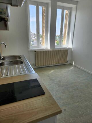  Appartement à louer 2 pièces 45 m²