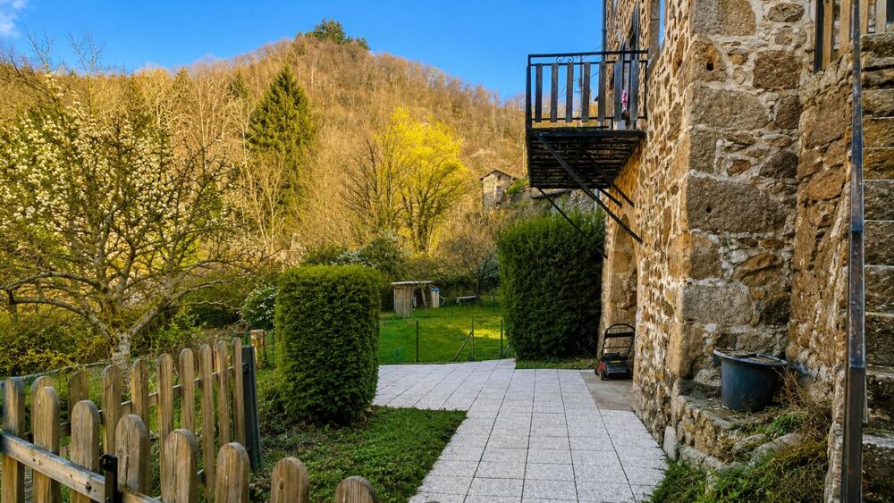 House in Bourg-Argental, Zone artisanale de la Grande Fabrique, La Cour - Vue 5