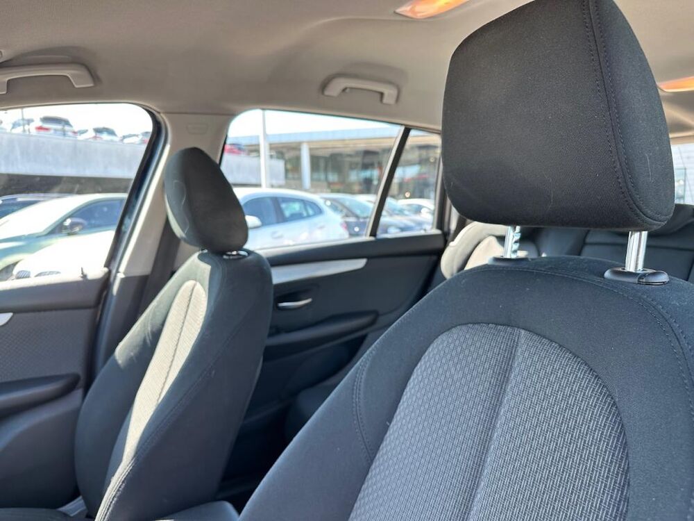 Serie 2 (F46) (2) GRAN TOURER 218I BUSINESS DESIGN BVA 2019 occasion 78240 Chambourcy