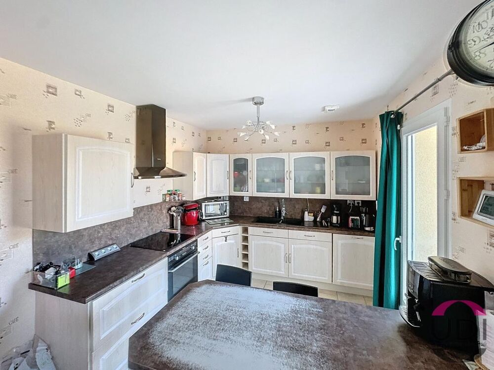 Vente Maison Beau pavillon avec piscine – 115 m² – Commentry Commentry