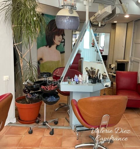 Bien rare -Local commercial 31 m&sup2; + grand ext&eacute;rieur priv&eacute; 81400 84000 Avignon