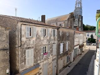  Immeuble à vendre 6 pièces 135 m²