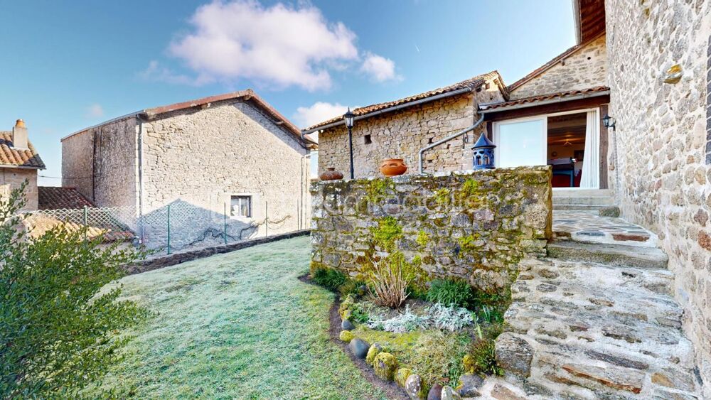 Vente Maison Corps de ferme de Type T6 de 160m² Compreignac