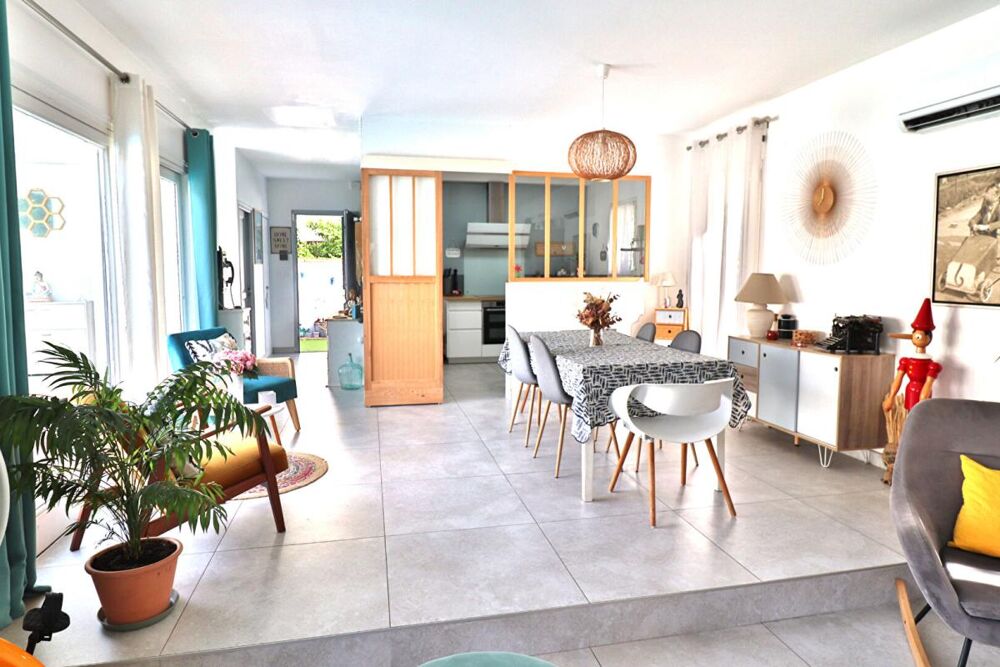 Vente Villa Villa Saint Laurent De La Salanque 6 pièce(s) 136 m2 avec piscine sur un terrain de 1677m² Saint laurent de la salanque