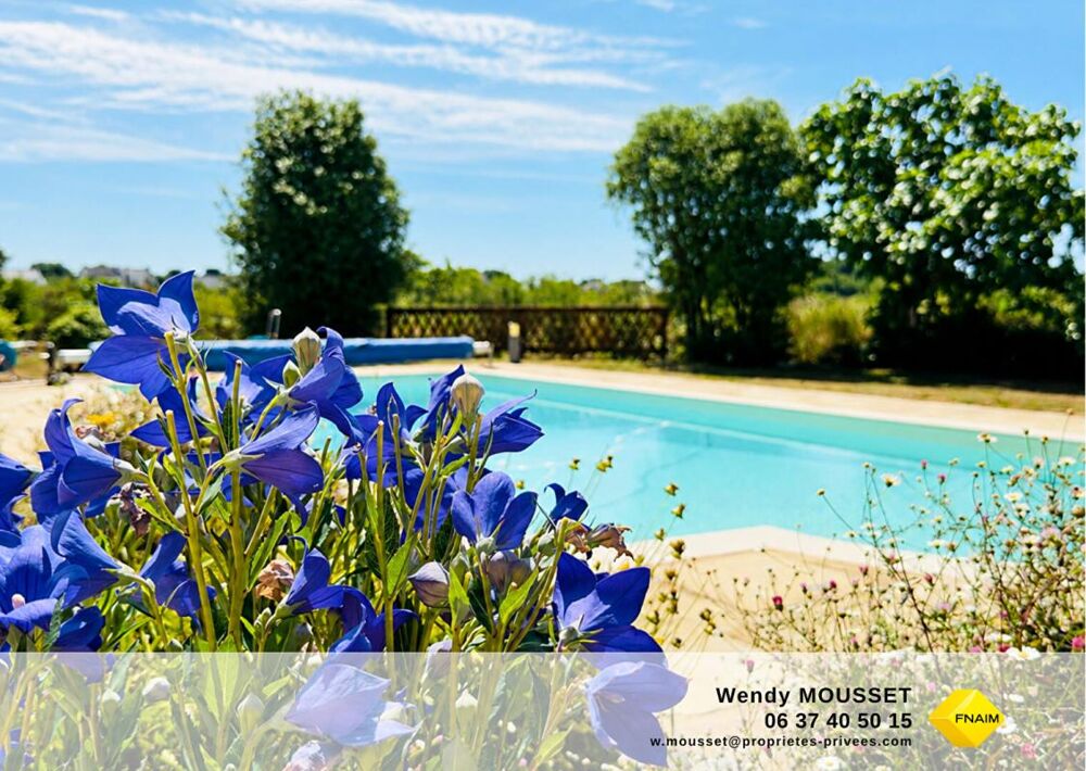 Vue imprenable - Propriété avec piscine et garage à bateau à 5 minutes de la plage