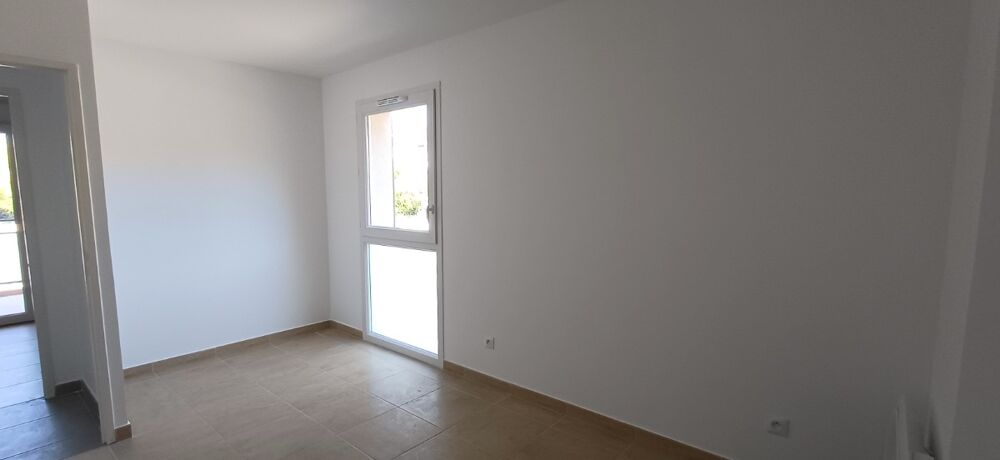 Location Appartement T3 avec terrasse et parking à BORMES-LES-MIMOSAS Bormes les mimosas