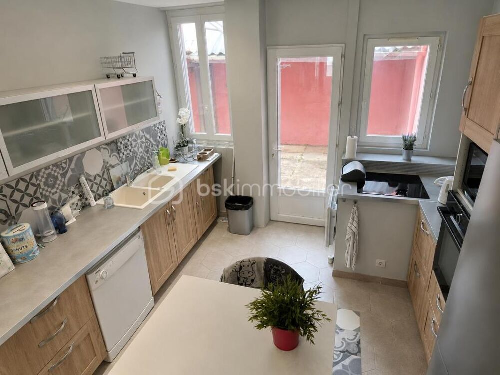 Vente Maison Maison de ville 70 m² avec garage et cour privative Villeneuve sur yonne