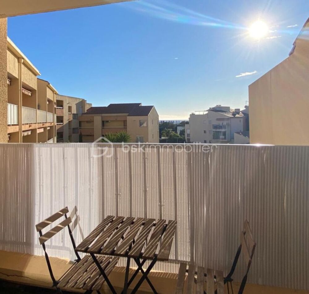 Appartement proche centre ville avec vue mer