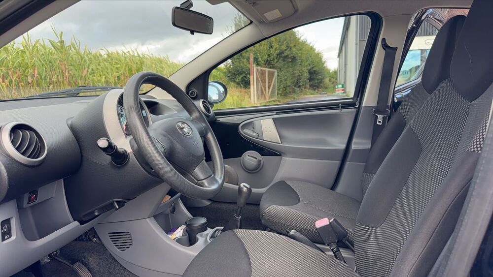 Aygo 1.0 VVT-I 68 Confort 2009 occasion 76230 Isneauville