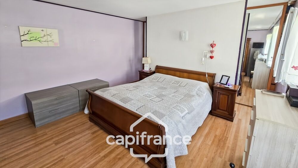 Maison à vendre 9 pièces sur terrain de 800 m² à OUROUX SUR SAONE (71)