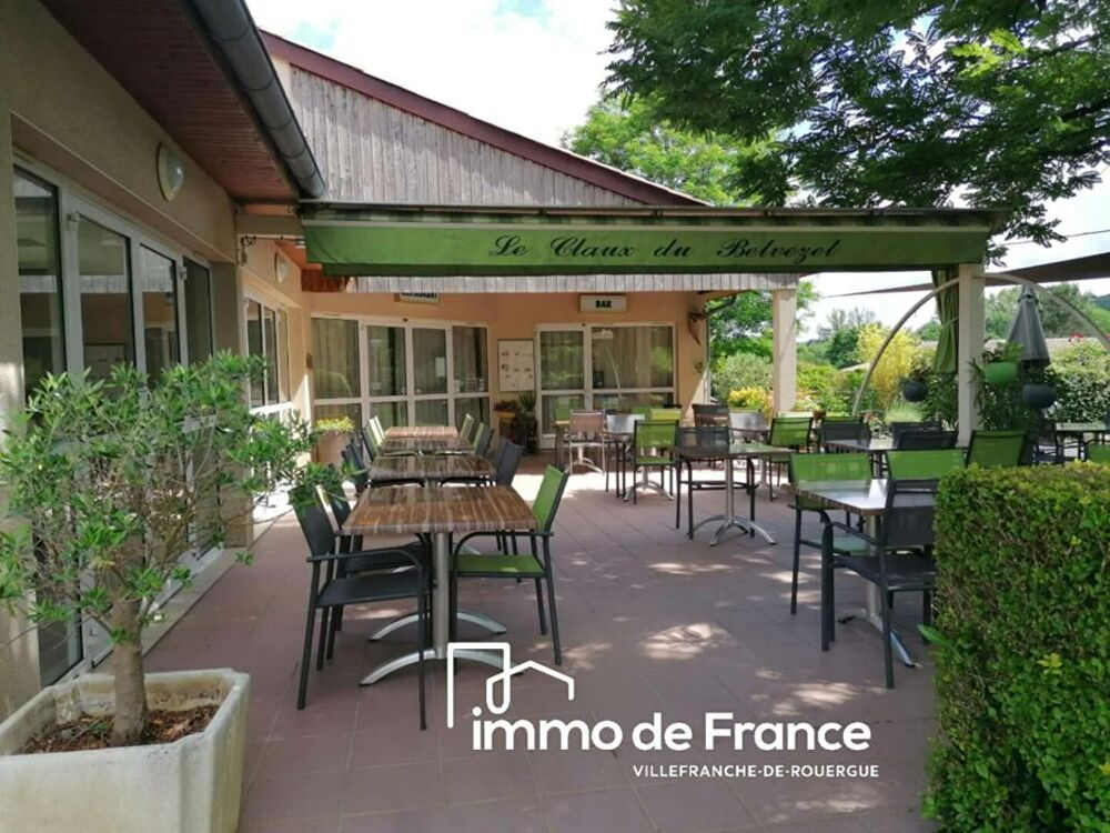Vente Maison Bâtiment plain-pied modulable de 360 m² avec appartement T3 et local professionnel sur 2353 m² de terrain Toulonjac