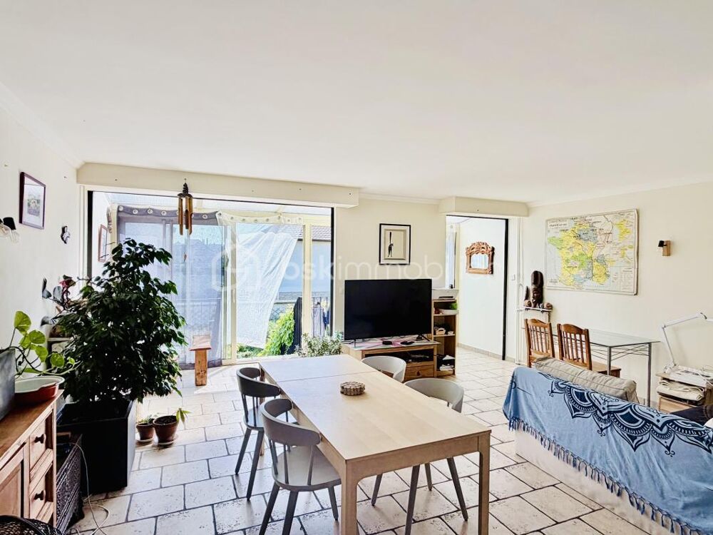 MEAUX CENTRE  Maison familiale 4 chambres avec jardin et garage à 15 min de la gare