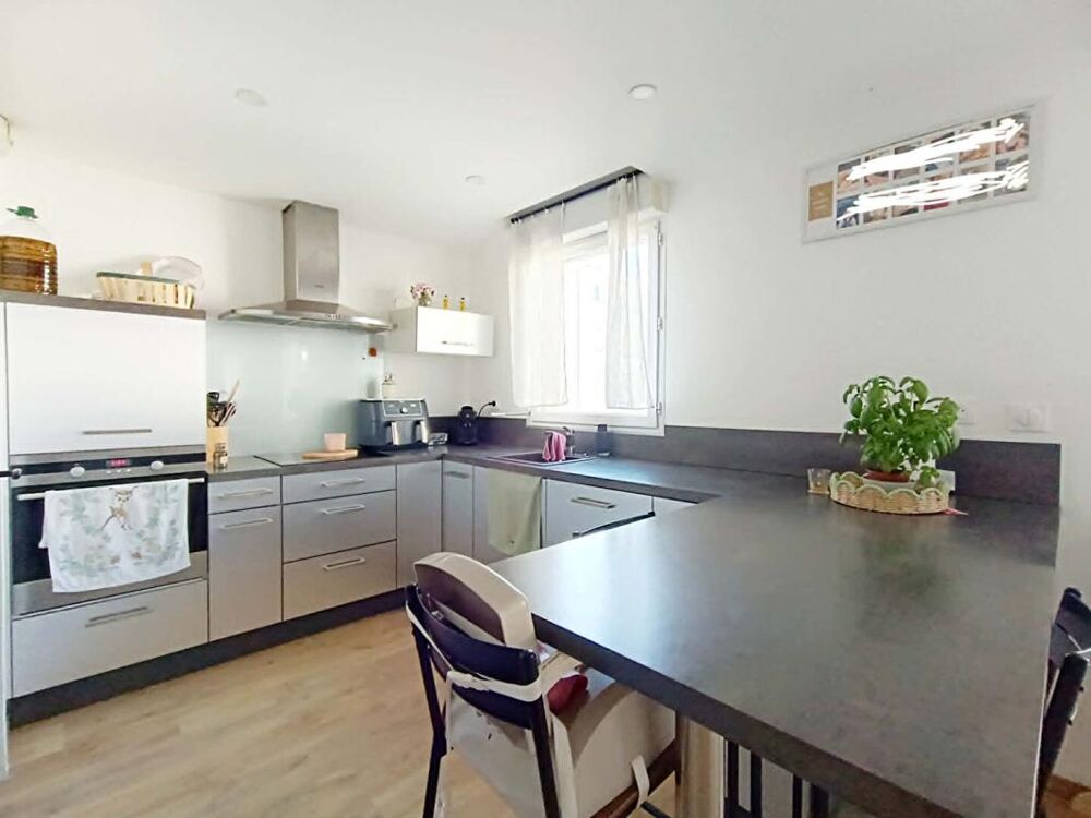 Vente Appartement Appartement Miramas 3 pièce(s) Balcon ET Place de parking Miramas