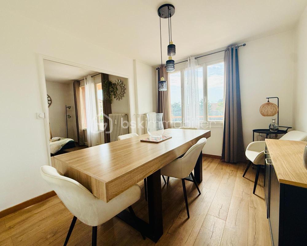 Vente Appartement DÉCINES centre - Beau T3 entièrement rénové Decines charpieu