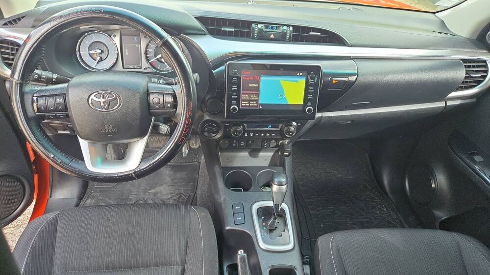 Hilux X-Tra Cabine 2.8 D-4D 204 4X4 BVA6 Invincible - Automatique 2022 occasion 97225 Marigot