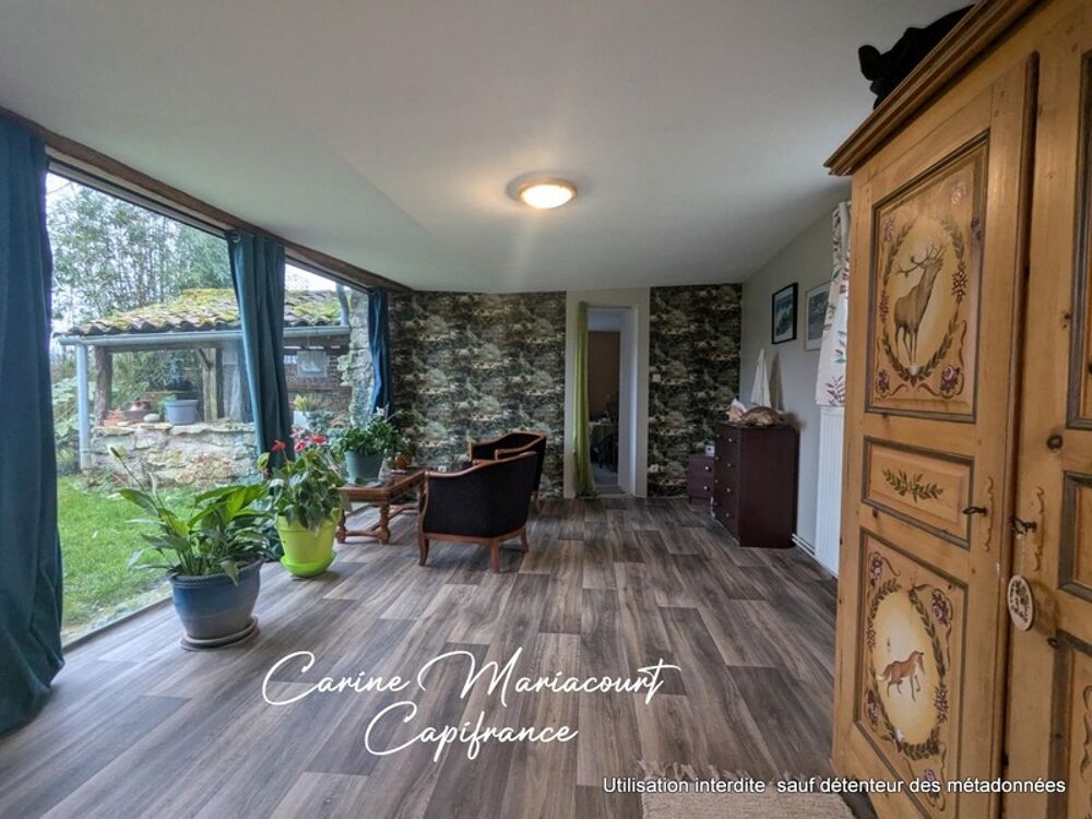 Vente Maison MAISON RENOVEE DE 160 M2, 4 CHAMBRES, VERANDA, GRAND GARAGE ET DEPENDANCES Fomperron