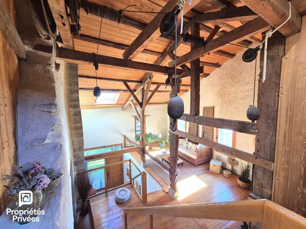 Corps de ferme de caractère rénové - 278 m² - 5 chambres - Jardin - Dépendances - Collonges (01550) - Pays de Gex