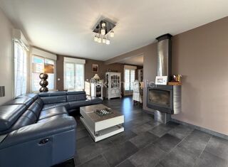  Maison � vendre 8 pi�ces 205 m�