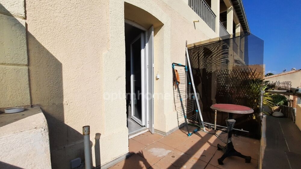? Appartement T2 rénové avec terrasse  Centre-ville de Sausset-les-Pins  A deux pas de la plage
