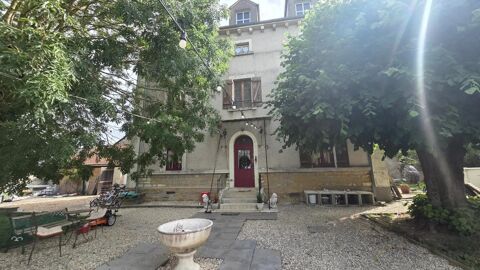   Demeure familiale de caractère de 296 m² avec 8 chambres, garage Propriété/château - 12 pièce(s) - 296 m²