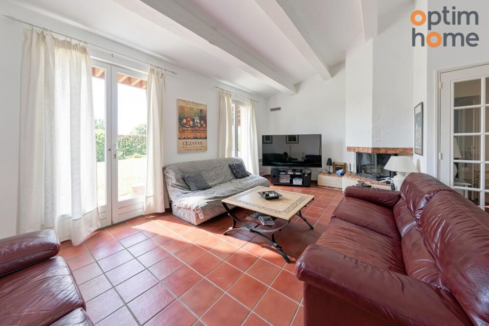 BELLE MAISON AVEC PISCINE PROCHE AIX-EN-PROVENCE