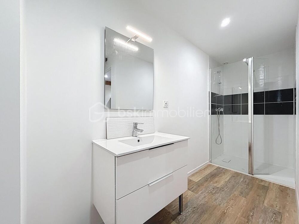 Vente Maison Authentique maison en pierre aux multiples possibilités Sainte terre