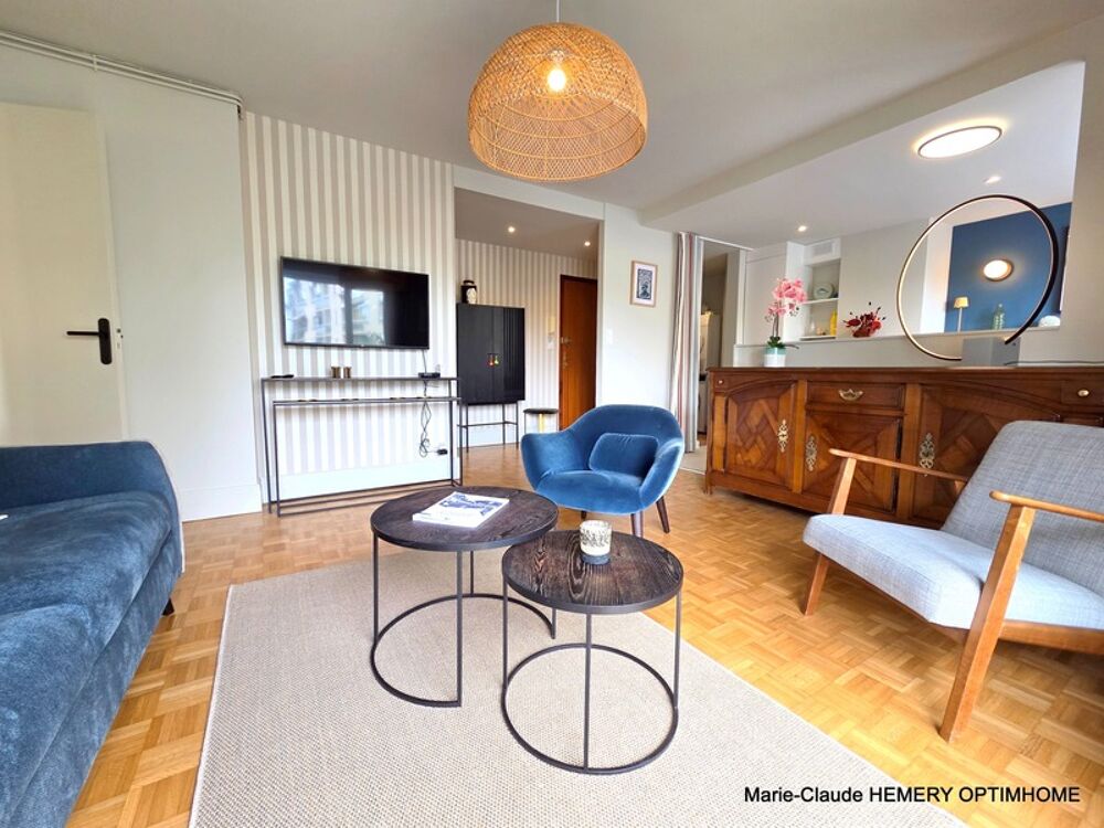 Dinard, Marché, au calme, T2 rénové de 38m² avec grand balcon et cave. Plages et commerces à pied