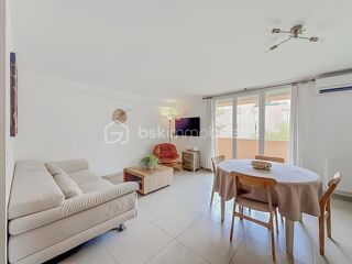 Vente Appartement APPARTEMENT T3 RÉNOVÉ DE 72 M² AVEC TERRASSE, PARKING ET ASCENSEUR – COUP DE CŒUR ! Montpellier