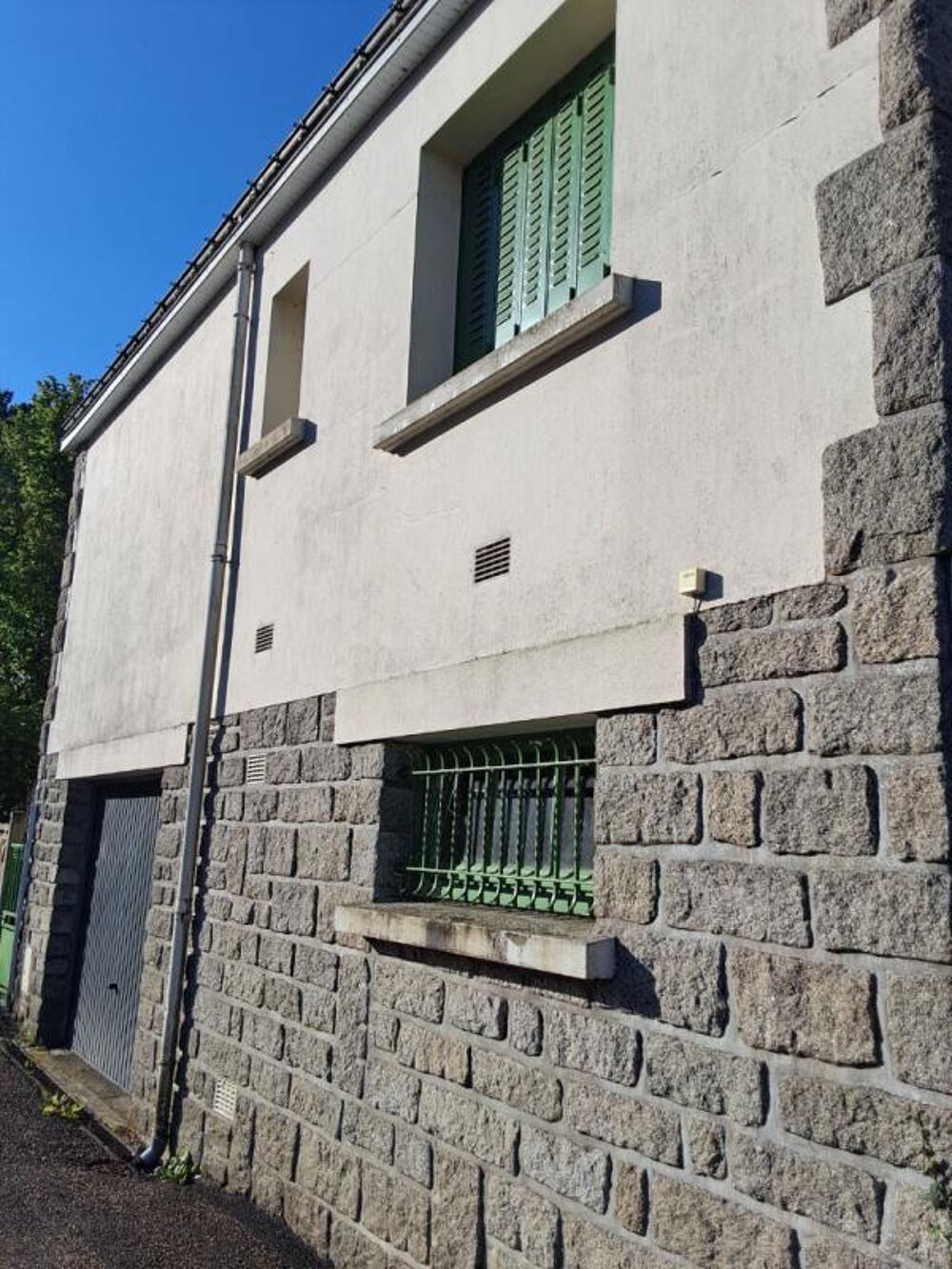 Maison des années 60 indépendante sur un grand terrain à fort potentiel Aux portes de la forêt (Morbihan)