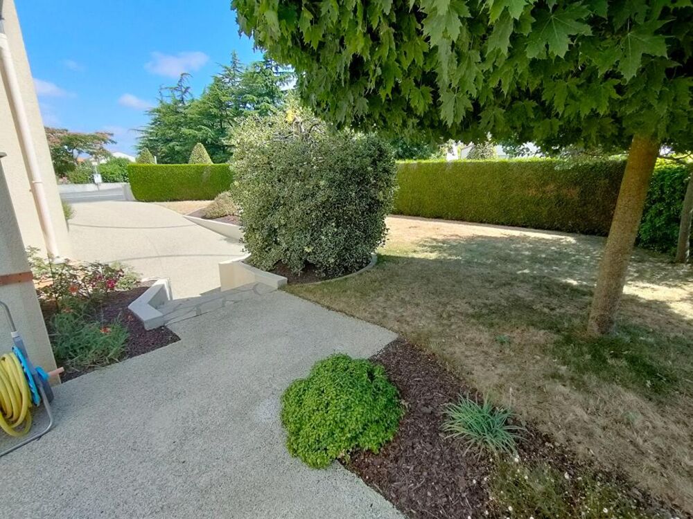 Maison Saint Aubin des Ormeaux 5 pièces 131 m2