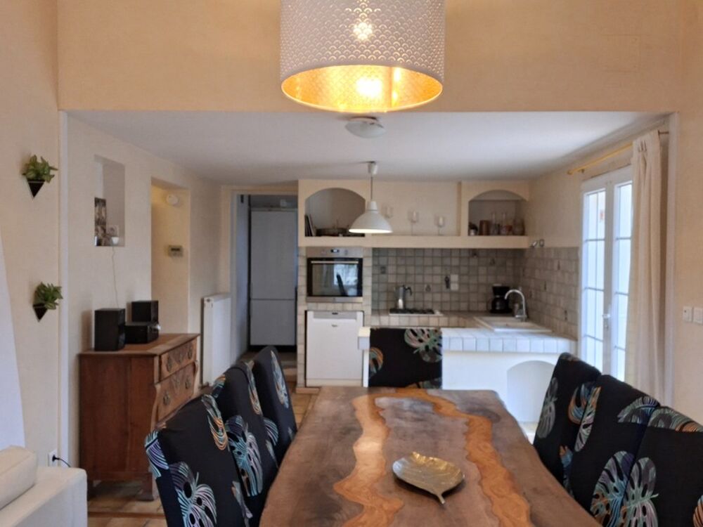 A vendre: Maison familiale 220m² avec dépendance  Aiglun (04)