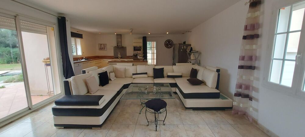 Vente Maison GARD. 30. GENERAC. Belle maison de 184 m2 de plain-pied sur terrain arboré de 1264 m² avec piscine Generac