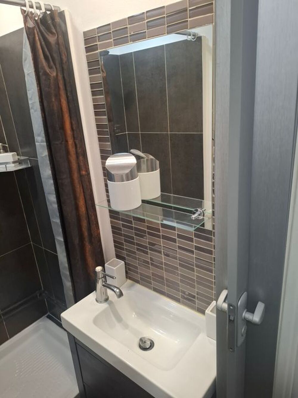 Location Appartement Chambre de 17m2 à louer sur Vaulx-en-Velin Vaulx en velin