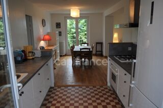  Maison à vendre 11 pièces 217 m²