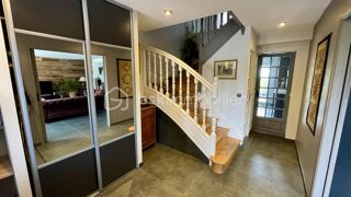  Maison  vendre 8 pices 241 m