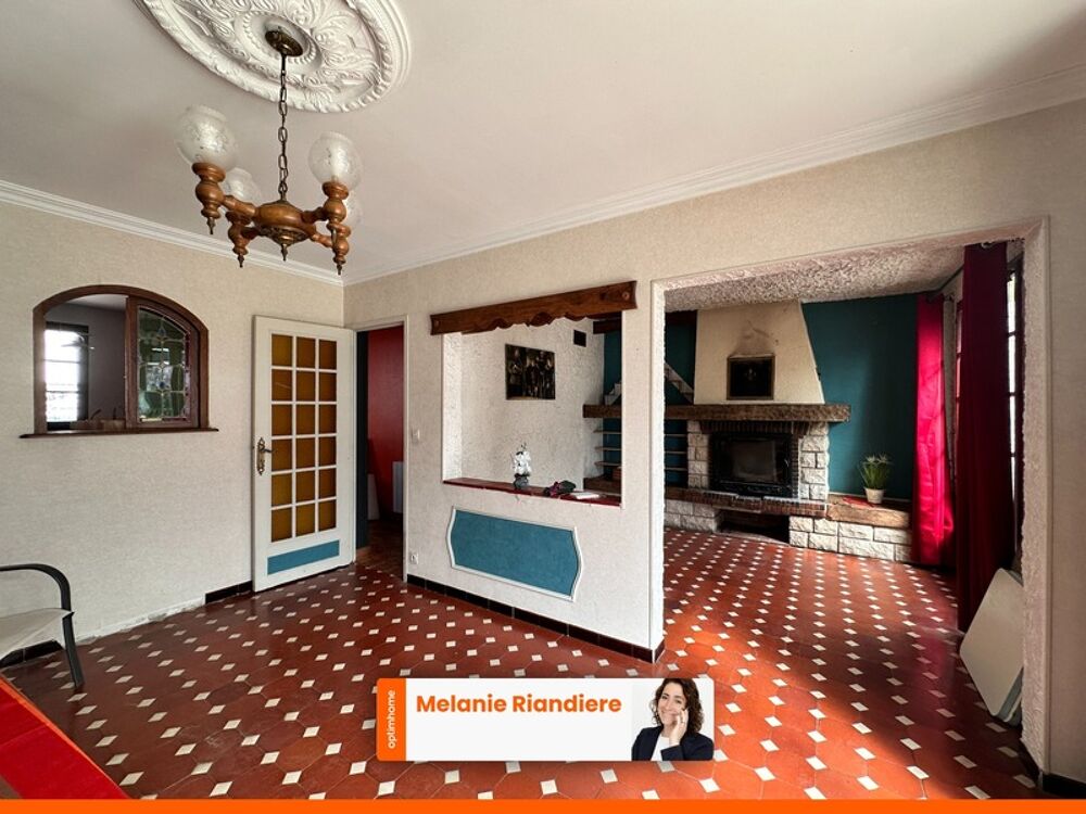 Vente Maison Maison 6 pièces 4 chambres de 115 m² – Dépendances – Terrain 818 m² – Calme et proche centre La fleche