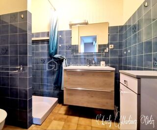  Immeuble à vendre 15 + pièces 470 m²