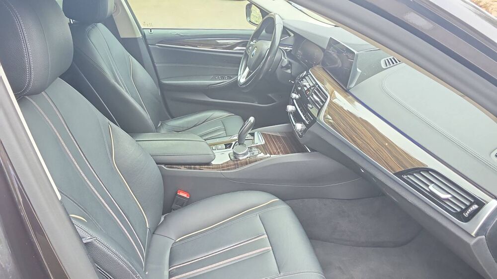 S&eacute;rie 5 518d 150 Steptronic 8 Luxury 2020 occasion 06000 Nice