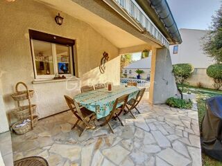  Villa  vendre 6 pices 147 m