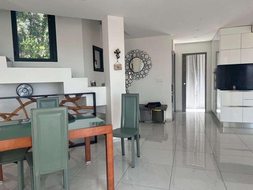 � vendre  Villa S�te (34200)