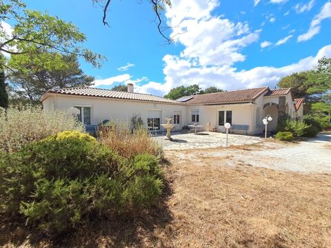   Maison �co-performante de 190 m� sur 1,5 hectare avec piscine Maison - 7 pi�ce(s) - 191 m�