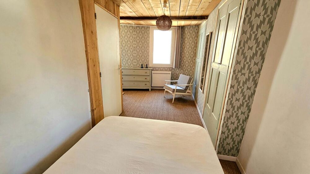 Vente Appartement Duplex au 1er étage dans une petite copropriété de 3 lots à Claviers, Var Claviers