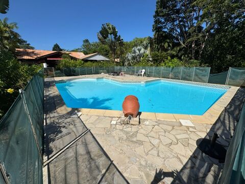   Spécial investisseur avisé, vente de l'hôtel restaurants La Chaumière m, fonds et immobiliers idéalement situés à Matoury, près 