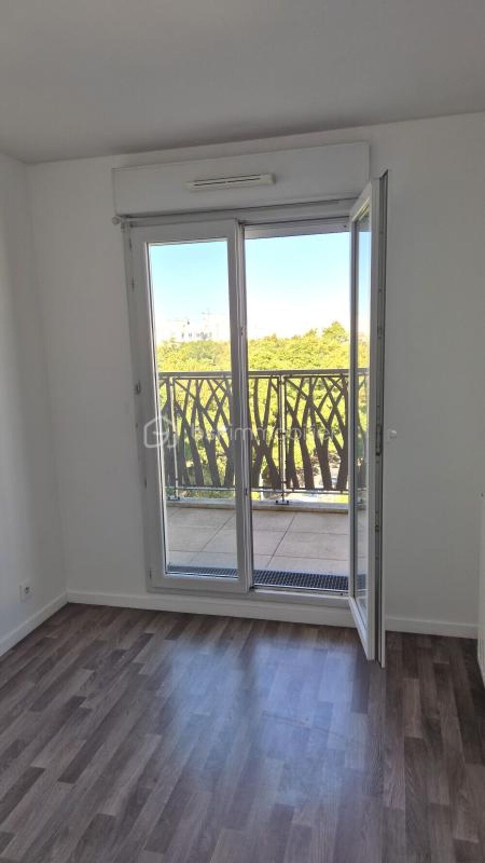 Vente Appartement Appartement 3 pièces de 59 m² avec balcon, parking et ascenseur Sartrouville
