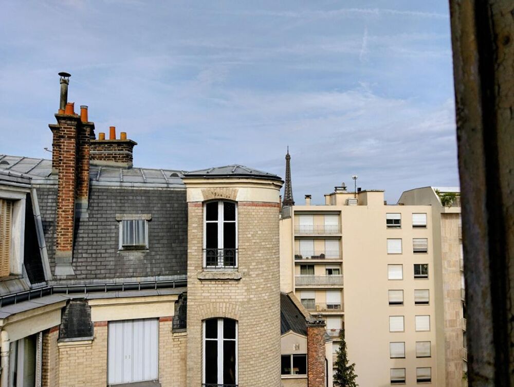 Vente Appartement Adorable studio aux Invalides, avec vue sur la tour Eiffel Paris 7