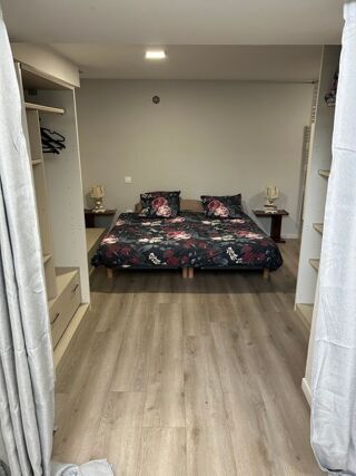  Appartement à louer 2 pièces 52 m²