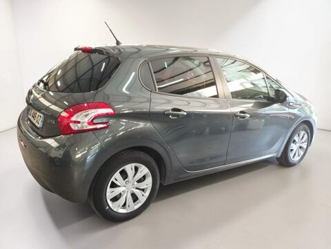 208 1.2 VTI 82 STYLE 5P 2015 occasion 06640 Saint-Jeannet