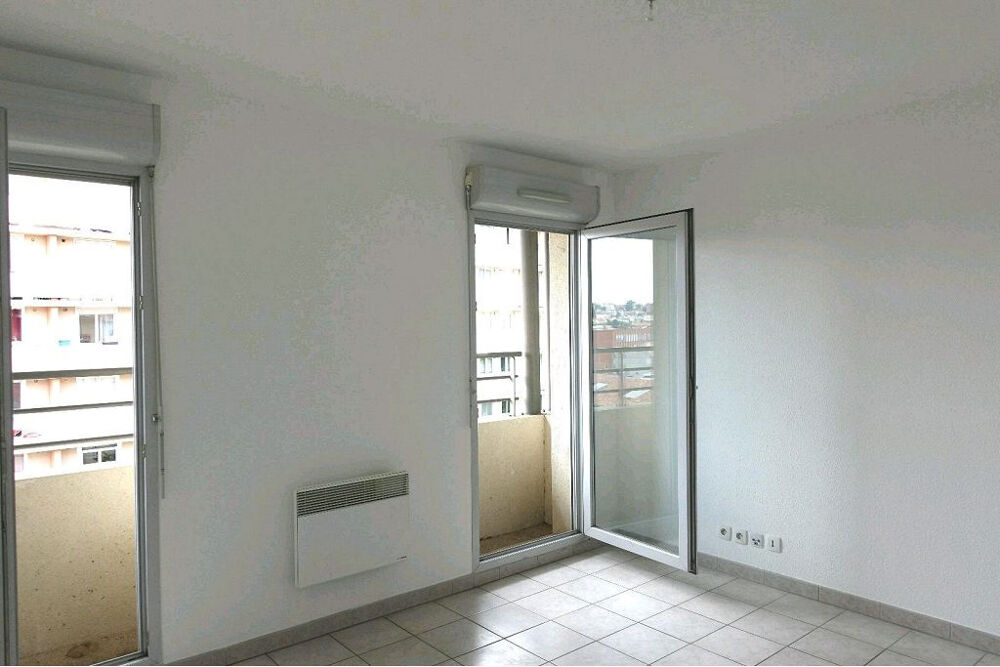 Location Appartement RAISINS / MATABIAU T1 parking et cave Toulouse