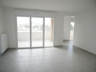  Appartement à louer 3 pièces 63 m²